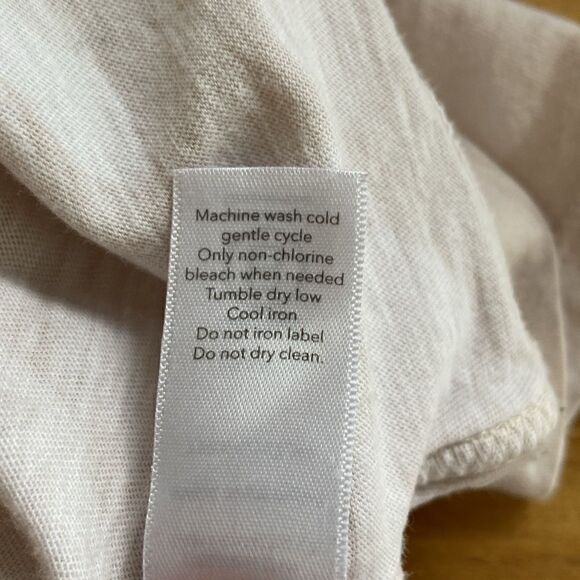 Athleta Cream Camo Organic Daily Crew Short Sleeve Tee Blouse Size Medium - Picture 8 of 8